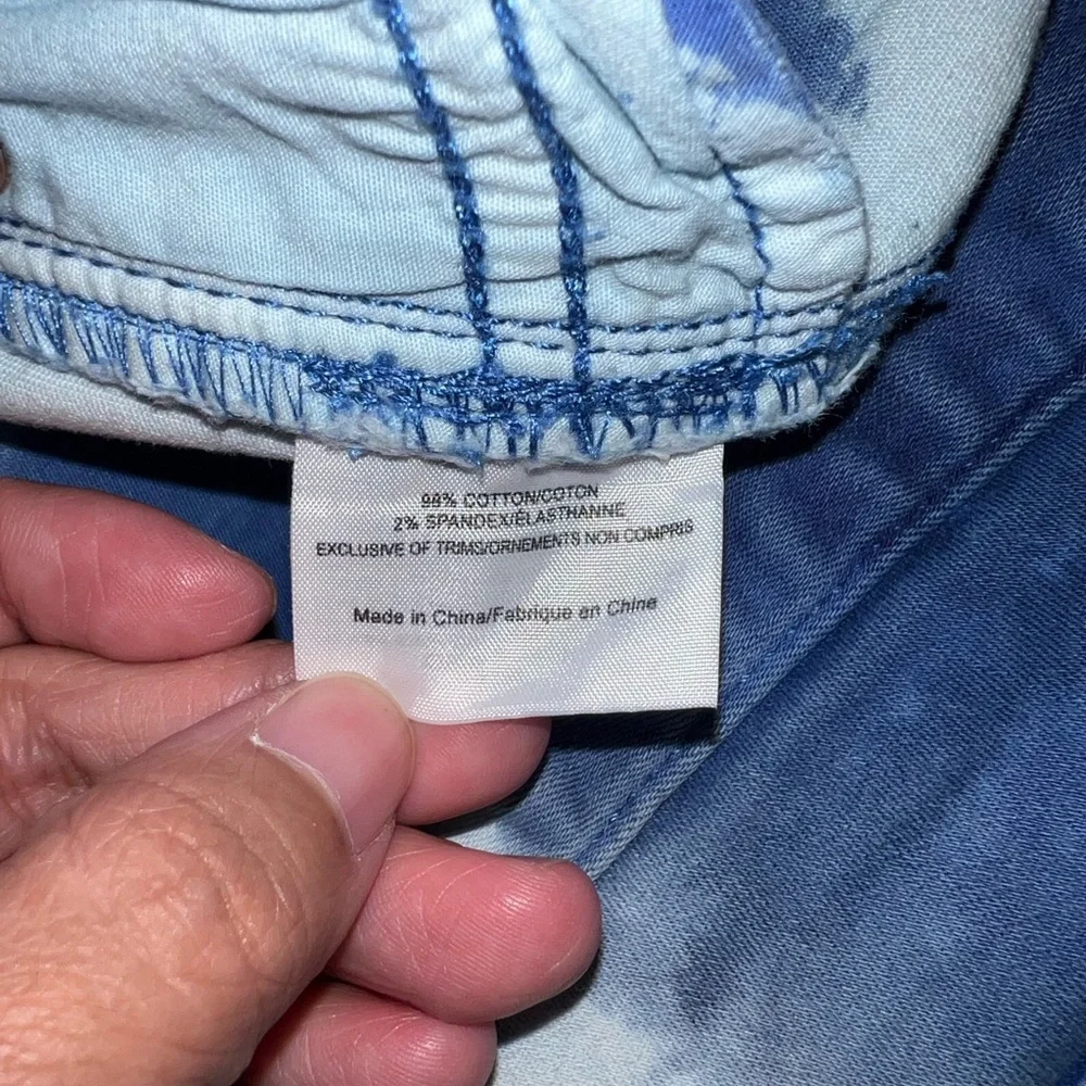 Tory Burch Tie Dye Denim Cutoff Shorts Size 27 Frayed Hem - Picture 13 of 14